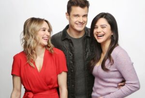 Michael Mealor Instagram - In true Chanccomm fashion, Uncle Billy broke the news first…..my time as we know it on The Young and the Restless is coming to a close. The last three and a half years has been a truly humbling and life changing experience. I wouldn’t have been here this long without the love and support y’all have shown me throughout every inch of this ride! From appearing on national TV in my “birthday suit” to digging up graves for DNA fragments, every engagement and every heart break, whether you were #KOLA or #SKYLE, y’all were along for the rollercoaster. Thank you @youngandrestlesscbs, @cbstv and @sony for trusting me with this incredible character. Thank you for allowing me to be your Kyle Abbott. So much love to each and every one of you!