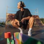 Michaela Marková Instagram - weekend vibes 🎧 ✌️ 🛹 A co se chystáš o víkendu dělat ty? Komentuj za pomoci EMOJI ať je sranda a užij si krásný víkend ❤️ ______________________________________________ #leginy #legíny #sportstyle #sportovniobleceni #dnesnosim#dnesnosimcz #dnesnosím #czechfitness #fitnessczech #posilka #cvicimczsk #czechfitnessgirl #czechfitnesspeople High Tatras