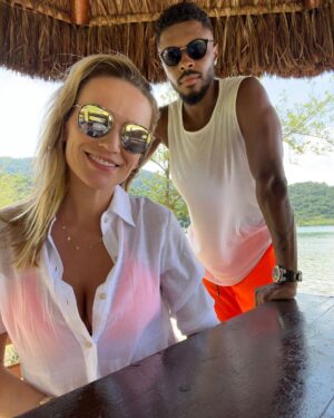 Michel Bastos Instagram - Que dia !! Sabadouuu gostoso 😍😘. 
@lewonsovicz @lu_wbastos #vava