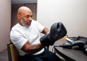 Mike Tyson Instagram - 🥊 🥊 🥊