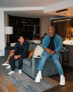 Mike Tyson Instagram - “ Always enjoy hanging with the people’s champ @kingryan “