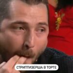 Mikhail Kukota Instagram - Стриптизерша уже битый час сидит в торте #шоу #тнт #юмор #кукотачехов #игорьчехов #михаилкуота