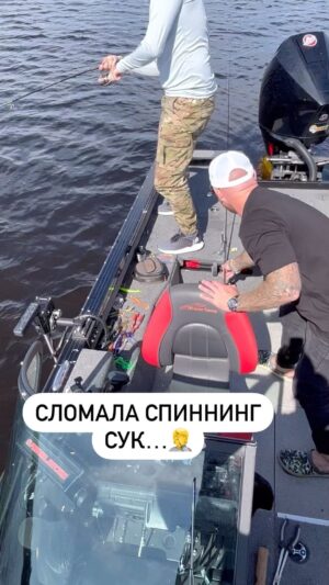 Mikhail Kukota Instagram - Братцы, во я мудак, или не?
@pashka_mychko @roman_biryukov @sobolev_tut