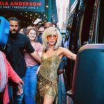 Miley Cyrus Instagram - Whatever happened to class? @pamelaanderson as Roxie in Chicago is fabulous! Go see her shine while you still can 💋