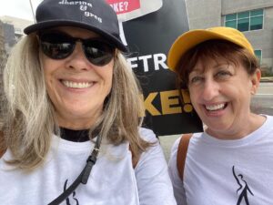 Mimi Kennedy Instagram - Solidarity! @sagaftra #sagaftra #sagaftrastrong with @realbethhall
