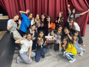 Miori Ohkubo Instagram - It was a great birthday🎁

ขอบคุณทุกคนมากเลยน💕
รักนะจูบๆ😘
Thank you everyone💕
Love u all xoxo😘 
みんなありがとう💕
大好きだー😘
#BNK48 #MioriBNK48 #大久保美織 #bnk48teambiii
