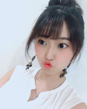 Miori Ohkubo Instagram - แพ้~😭
คิดว่ายังไม่ถึงเวลาที่ได้เป็นsenbatsu55
...หมายถึงว่ามิโอริยังอยู่BNK48! ก็เลยอย่าเสียใจนะ😂
I lost~😭
I think it’s not time to be a Senbatsu in this time55
...it means I’m still here, bnk48! So please don’t be sad😂
負けたー😭
まだ選抜になる時ではないみたいです笑
…まだまだbnk48にいるってことだから、みんな悲しまないでね😂
p.s. see u tomorrow “the underclass”
#BNK48 #MioriBNK48 #大久保美織 #Miichan