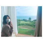 Miori Ohkubo Instagram - Shooting MV (DAY 1) View from the hotel room *จริงๆวันแรกเราไม่ได้ถ่ายMVค่ะ55 ย้ายจากกรุงเทพและพักผ่อนที่โรงแรมค่า …แต่ไม่รู้ว่าทำไมมิโอริถ่ายรูปตอนใส่แมสก์...555 Actually, we didn't shoot the MV on the first day haha Moved from Bangkok and rested at the hotel ...anyway I don't know why I took a photo with my face mask...haha 実は初日は撮影しませんでした笑 バンコクから移動をして、ホテルでゆったり過ごしました〜 そんなことより、なんでマスクしたまま写真撮ったんだろう…笑 #BNK48 #MioriBNK48 #大久保美織 #Miichan Rayong Marriott Resort and Spa