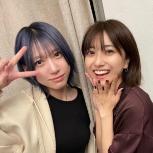 Miori Ohkubo Instagram - จบ concert Circle Jam แล้ว~!
มิโอรอเป็นคนที่จำอะไรไม่ค่อยเก่ง แต่ได้รับโอกาสแสดง 2 รอบ หัวของฉันระเบิดแล้วแต่มิโอริก็สามารถแสดงจนจบได้😭🙌
ซ้อม ประชุม ล่าม… เดือนนี้มันยากสำหรับมิโอริจริงๆ แต่รวมๆแล้วมันสนุกมากๆจริงๆค่ะ😁
มีความสุขมากที่ได้พูดคุยกับสมาชิก AKB48 ทุกคน หลังจากไม่ได้คุยกันมานาน!
พวกเขาใจดีและทำงานหนัก และเป็นโอกาสที่ดีสำหรับ BNK48 ที่จะได้เรียนรู้สิ่งใหม่ๆจากเขาค่ะ  ขอบคุณมากค่ะ🙇‍♀️

ในอนาคตมิโอริอยากจะทำ concert และงาน event กับวงพี่น้องสาว 48 group ด้วยกันอีกเยอะๆค่ะ ☺️

Finally, we get done with Circle Jam!
I'm not very good at memorizing things, but I was given the opportunity to perform 2 performances, and My head was going to explode, but I was able to finish it all😭🙌
Practice, meetings, interpreting, it was really hard for me this month, but all in all, it was really fun~😁
I was very happy to be able to talk with every AKB48 members after a long time!
They are kind and works hard, and it was a great opportunity for BNK48 to learn something new from them. Thank you very much🙇‍♀️

In the future, I want to do a lot of concerts and events and so on with many 48 sister groups together!☺️

サークルジャム、お疲れ様でした！
とにかく覚えるのが苦手なのに、2公演も出させていたただいて、頭が本当にパンクしてましたが、無事に終えることができました😭🙌
この1ヶ月間は、練習、ミーティング、通訳、めちゃくちゃ大変だったけど、全部ひっくるめ、めちゃくちゃ楽しかったー😁
久々にAKB48のみなさんとお話しすることができてとっても嬉しかったです！
優しくて、お仕事に一生懸命で、BNK48全体としても新たな学びがあった機会になりました。ありがとうございました🙇‍♀️

今後も海外グループがたくさん集まる様なコンサートやイベント等いっぱいしたいなぁ〜！☺️ﾜｸﾜｸ

#BNK48 #MioriBNK48 #大久保美織 #Miichan #AKB48 #CGM48 #JKT48 #AKB48teamTP #akb48groupcirclejam2023