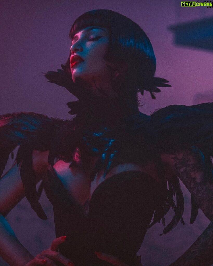 Miriam Veil Instagram - Living my neon fantasy with @jakehicksphotography 💙 London, United Kingdom