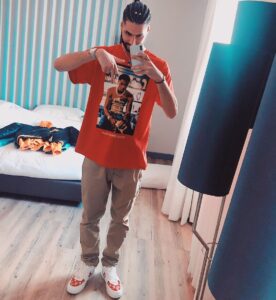 Mishlawi Instagram - you supposed to be my escape from everybody else, you acting like them😴 Porto, Portugal