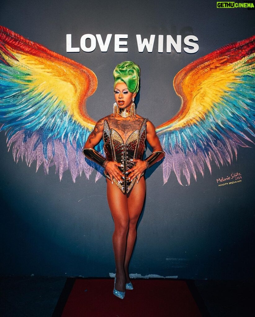 Miss Abby OMG Instagram - Love wins!💖🏳️‍🌈 Wig: @vivaldified Outfit 💎 by me Makeup: @benefitnetherlands @back_stage_amsterdam @ Pic: @bencupan.media @st_louis_breakfast @totally_events Cologne (Köln), Germany