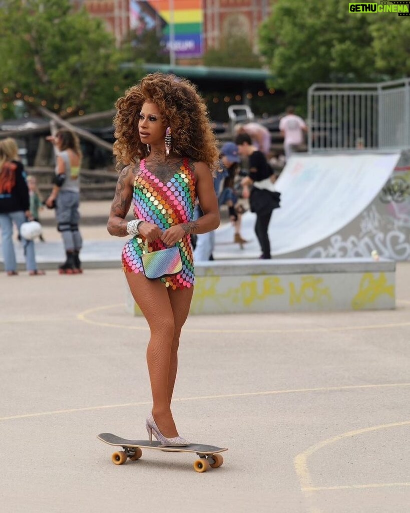 Miss Abby OMG Instagram - Queer Pride was amazing!🌈😍👏🏽 I didn’t choose the skate life, the skate life chosen me🛹 (I can’t skate for shit , just stood 2 sec on a skate lol) Picture: @analoogdialoog #missabbyomg #pride #queer #skate #rainbow #bighair #dragqueen #queen #abbyomg #tattoos #cool #mom Museumplein