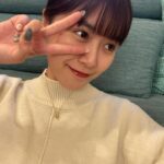 Miyu Kitamuki Instagram - 爪の色とお家のソファーの色と服の色がコラボしてた💅🛋️👚