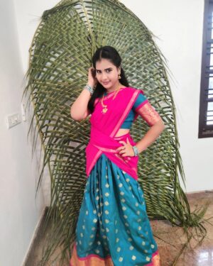 Monisha Vijay Instagram - Being Dharshini 💖
Watch Ethirneechal from Mon to Sat at 9.30pm @suntv 
.
.
#ethirneechalserial #ethirneechal #suntv #suntvserial #suntvserialactress #suntvactress #instagood #instaartist #instaactor #serial #instapost #halfsaree #halfsareefunction #celebration #instacelebration #instafashion #instapic