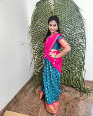 Monisha Vijay Instagram - Being Dharshini 💖
Watch Ethirneechal from Mon to Sat at 9.30pm @suntv 
.
.
#ethirneechalserial #ethirneechal #suntv #suntvserial #suntvserialactress #suntvactress #instagood #instaartist #instaactor #serial #instapost #halfsaree #halfsareefunction #celebration #instacelebration #instafashion #instapic