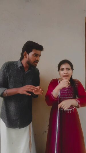 Monisha Vijay Instagram - என் சம்பளம்.. இந்தா வாங்கிக்கோ..😂🔥
.
.
#dharshini #monisha #karikalan #vimalkumar #ethirneechalactor #ethirneechal #ethirneechalonsuntv #ethirneechalsuntv #suntv #suntvserial #trendingreels #trending #koundamanisenthil #koundamani #instagood #instareels #reelsinstagram #comedyreels #reelitfeelit #reelsvideo #reelsinsta #instaactor #instashoot #instadaily #funnyreels #tamilcomedy #instavibes