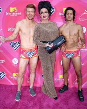 Morgan McMichaels Instagram - I was so very honored to be involved with our @rupaulsdragrace cast and crew together with family and friends for a private fundraiser in support of @extraordinaryfamilies at @worldofwonder co-founder @fentonjbailey L.A. home, featuring @houseoflovecocktails!  When I tell you the amount of people who came together for this extraordinary organization to show love and raise money was inspiring!! Always so grateful to be included in the things that really matter ! Please follow @extraordinaryfamilies and 
Visit extraordinaryfamilies.org for more on how to support this extraordinary organization! ✨