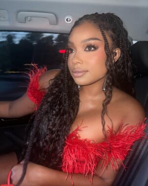 Moriah Brown Instagram - Leo Szn is loading…👀

Mua: @shanell.sorrells 💄