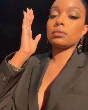 Moriah Brown Instagram - Oh we goin to Italy?!👀🇮🇹

Episode 5 bout to be crazy! Directed by @realrobhardy @starz @ghoststarz 

#ghoststarz #ghostmode