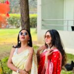 Mrunmayee Deshpande Instagram - #sisters #funtimes #engagement Pc - @swanandtendulkar