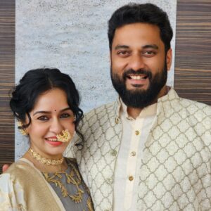 Mrunmayee Deshpande Instagram - Ubhayantaa nnaa ashirwaad.. vagaire.. vagaire.. 
( Baaki house party madhe... 😄 ) 
May loads and loads of love keep you happy & healthy all life long @gautamideshpandeofficial
@swanandtendulkar ❤️

@mrunmayeedeshpande @swapnilrao11 
I love you both and you know it!!! 😘😘

@sarangsathaye thank you for the shoe tips 😄
Last pic clicked by the sweetest @nikmahajan 🫠😍🤗

.
I am wearing my favorite @mantramugdha_sarees ❤️
.
.
#extendedfamily 
#lilone #gothitched 
#weddingseason 
#weddings 
#indianwedding 
#Sukhada 
#SukhadaKhandkekar 
#mrunmayideshpande
#gautamideshpande 
#stayblessed