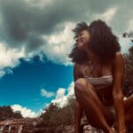 Nabiyah Be Instagram - 4 months in Brazil. Half a pregnancy.