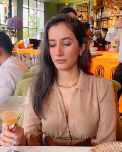 Namita Dubey Instagram - Please be mature enough to understand that life is only about one good day at a time. Bas. Wohi kar rhe hai.