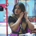 Namratha Gowda Instagram - Love for Saree is never ending! Saree:@dhavala_weaveyourstory_ Blouse & styled by: @likitha_suresh_ @colorskannadaofficial @officialjiocinema #bbk10 #biggboss #season10 #colorskannada #jiocinema #relentkreationz #namarathagowda #nammu