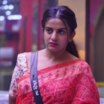 Namratha Gowda Instagram - Minds are like flowers, they only open when the time is right!!🤠 @colorskannadaofficial @officialjiocinema Jewellery: @kashi_jewellery_ Saree: @attitude_designer_studio Blouse: @vishishtadesignerstudio Styling: @likitha_suresh_ #bbk10 #biggboss #season10 #colorskannada #jiocinema #namarathagowda #relentkreationz