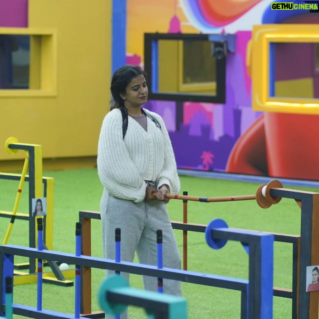 Namratha Gowda Instagram - Nammu in Task Mode 😎 @colorskannadaofficial @officialjiocinema #bbk10 #biggboss #colorskannada #jiocinema #season10 #namarathagowda #relentkreationz