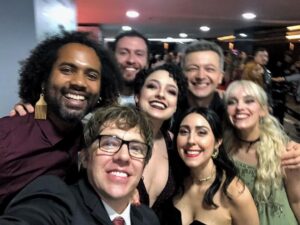 Nando Pradho Instagram - @once_omusical no @premiobibiferreira 🧡