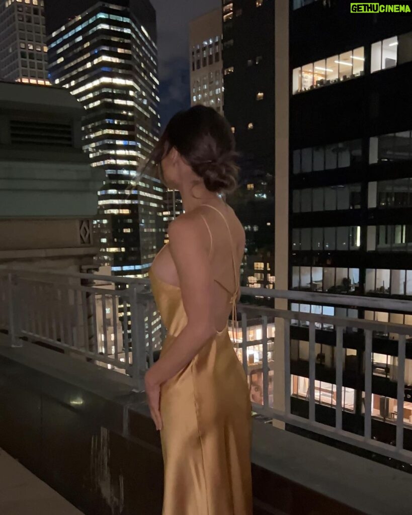 Natalie Negrotti Instagram - Staycation at The Plaza ☺️ new vlog linked in my bio! I hope u guys enjoy The Plaza Hotel New York