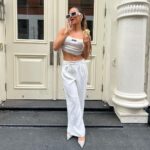 Natalie Negrotti Instagram - you can catch me in soho with an arepita in my hand 🫓🇻🇪 Ft. @sunglasshut Greene Street, Soho