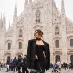 Natalie Negrotti Instagram - Duomo, Milan 🇮🇹🍝🖤