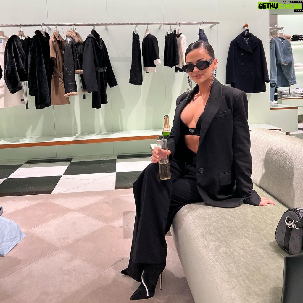 Natalie Negrotti Instagram - Pregame at Prada 🥂 Selfridges Oxford Street, London