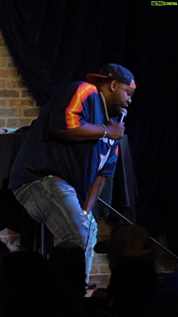 Nate Jackson Instagram - The Tampa improv was full of grizzly bears, monsters, hobos, and freaks • Catch me on tour how bout dat. Link in bio! #natejackson #explorepage #funnystandup #standupcomedy #crowdwork Tampa Improv Comedy Club Ybor City