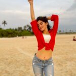 Navika Kotia Instagram - Sun-kissed, beach-bound, and living in the moment 🌞🌊 Goa