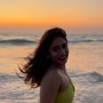 Nayani Pavani Instagram - Welcoming 2024 with Bigger Heart ♥️ Bigger goals ✨ Bigger smile ☺️