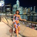Nayani Pavani Instagram - hi 🙋‍♀️ 2024 ✨ Wishing you all happy new year 🤍 #nayanipavani Sydney, Australia
