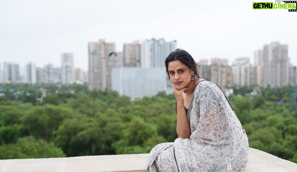 Neha Mahajan Instagram - City drape 🏙️ @ashiq_mk