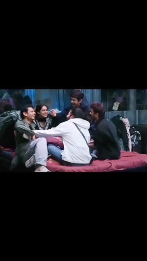 Neil Bhatt Instagram - Atrangi yaarii❤️👬

#NeilBhatt #Neiwarya #MunawarFaruqui #AbhishekKumar #Rinku #UKRider07 #AyeshaKhan #BiggBoss17 #BiggBoss #BB17