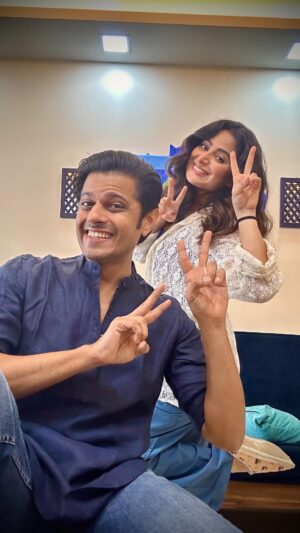 Neil Bhatt Instagram - Humara Wala Moye Moye 😂😂😂

#neilbhatt #aishwaryasharma #bb17 #moyemoye #biggboss17 #funreels #trendingreels