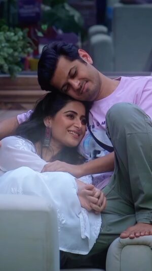 Neil Bhatt Instagram - POV: You married your bestfriend❤️🥰

Aishwarya’s Outfit details:
Outfit @shopnamastay
Earrings @unfoldself_
Styled by @dinky_nirh

#AishwaryaSharma #NeilBhatt #Neiwarya #BiggBoss17 #BiggBoss #BB17 #CoupleGoals
