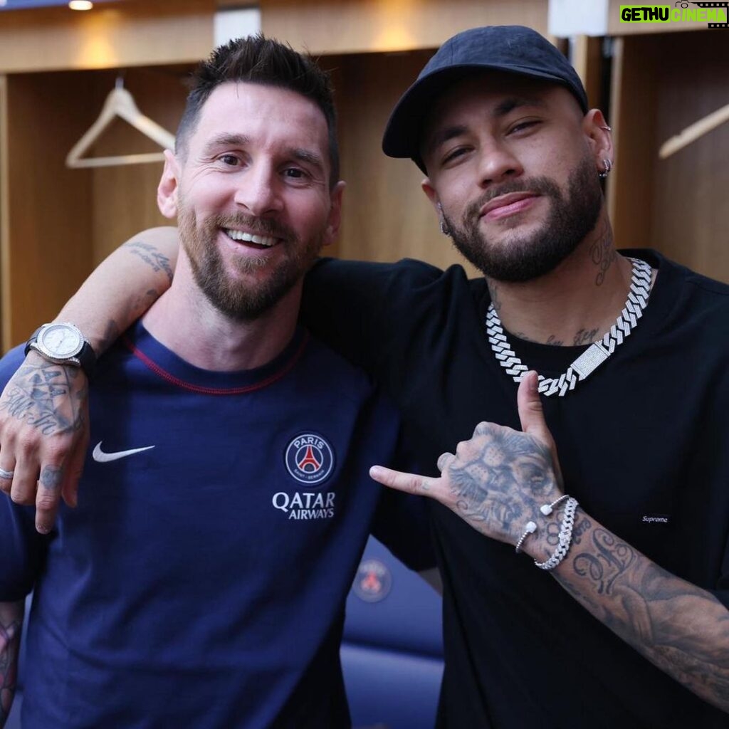 Neymar Jr Instagram - Hermano.. no salió como pensábamos pero intentamos de todo. Fue un placer compartir 2 años mas con vos. Muchas suerte en tu nueva etapa y que seas feliz. Te quiero ❤️ @leomessi