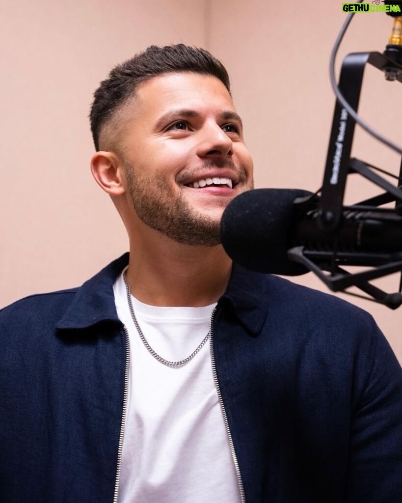Nick Barrotta Instagram - this wasn’t only a fun interview but it was a special one! I grew up listening to @1061bli. come college, i had the opportunity to start hangin’ in studio. i used to sit-in on shows and shadow radio personalities… now I’m back in studio as a guest! grateful for the journey 🙏🏼 thanks @1061bli , @nicktangorra for having me! 🎙 106.1 BLI