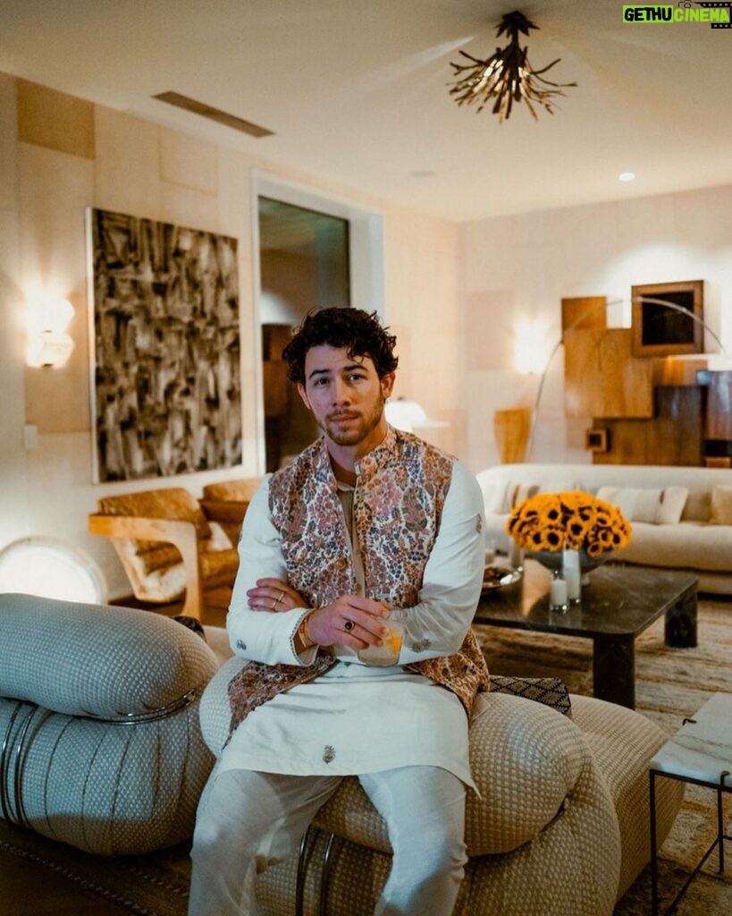 Nick Jonas Instagram - So nice being able to spend a few days by the beach to celebrate Diwali with my friends and family. Thank you @airbnb Styled by @stylebyami Designed by @sabyasachiofficial