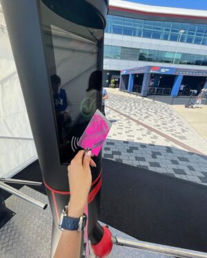 Nicki Shields Instagram - 🧡🙌🏼 ‘Fulfilled a childhood dream’ 🥹🥹… When your Dad turns to you in the @F1 pitlane and says that, you know it’s going to be a day to remember. 🧡

Super excited to get closer to the @f1 action than ever before, huge thank you to @salesforce for making it happen. 🙏🏼

Now it’s time to get exploring the British GP, can’t wait to share my experience with you! A quick reminder that YOU can enter for a chance to be trackside this season with Salesforce’s Customer 360 Sweepstakes. Answer four quick questions about your business and that’s it! Good luck 🤞🏼

Check out my link in bio to enter 

#BritishGP #F1 #Silverstone #salesforce 
#McLaren #ad