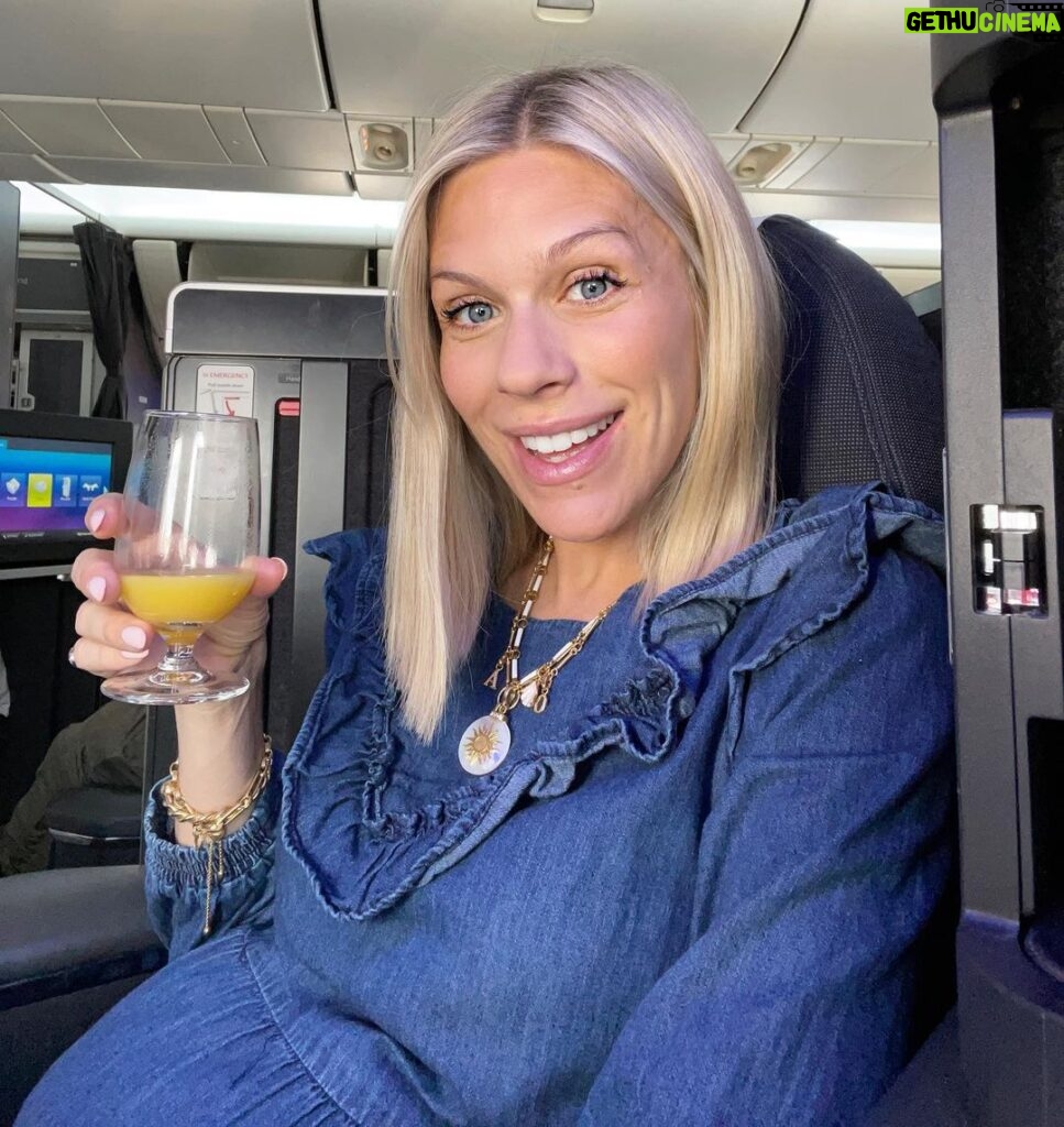 Nicki Shields Instagram - Well here we go then! ✈️🙏🏼 My last flight for a while! Portland I’m coming for ya🙌🏼🇺🇸 🙌🏼 @fiaformulae #portlandeprix #formulae #portland #travel #channel4sport #motorsport #ba #britishairways