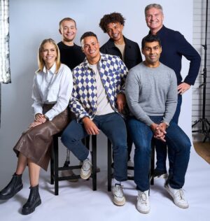 Nicki Shields Instagram - BIG NEWS! Introducing your new Formula E Broadcast team… Delighted to be back for Season 10 and a very warm welcome to these sporting legends - @jjenas, @davidcoulthardf1 and @billymongerracing 🙌🏼🙌🏼. 

@iamradzi, @dario_franchitti, @saunderscb, @tombrookscomms, @karunchandhok, @allanmcnish and @dario_franchitti are also back for more electric action. ⚡️⚡️⚡️

Plus a few special guest appearances 👀💪🏼 @jamiechadwick, @catiemunnings, @andre_lotterer . 

The new home of @fiaformulae is @tntsports with live coverage of all the races. The host broadcast continues to be produced by @auroramedia 🙌🏼 and new for the english language programming @wearewhispertv. 🙌🏼📺

Absolutely buzzing for the start of season 10. Let the countdown begin! Join us on @tntsports for the first race of the season in Mexico on Jan 13 🏎️🏎️ 

#FormulaE # Season10Kickoff #ABBformulae #electric #whisper #tnt #tntsports #sportstv #womeninmotorsport #tv